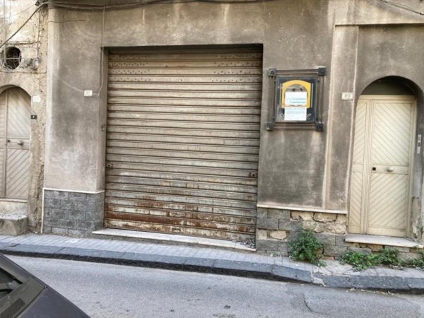 negozio in vendita a Favara