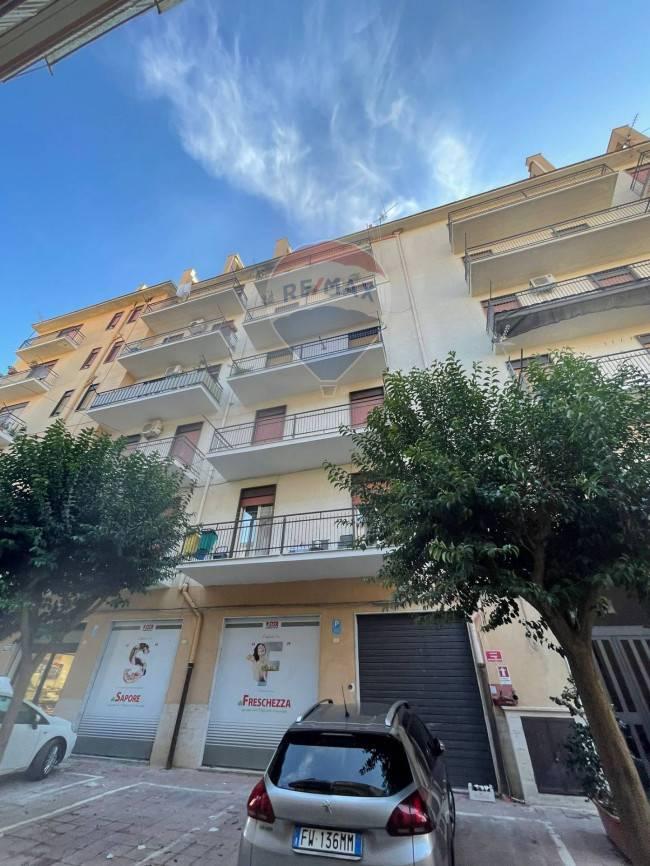 appartamento in vendita a Favara