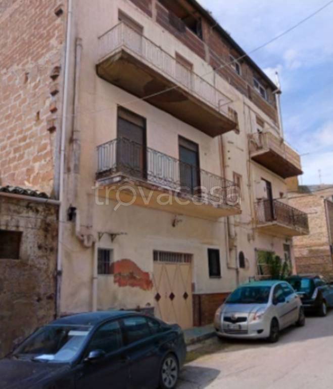 appartamento in vendita a Favara