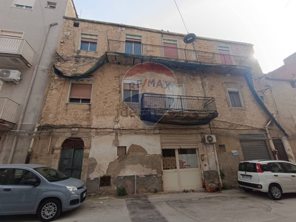 casa indipendente in vendita a Favara