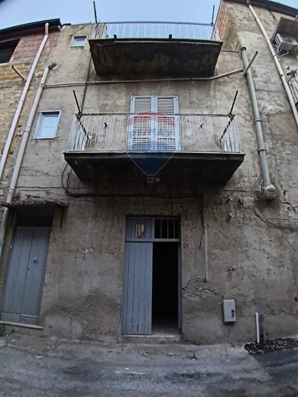 casa indipendente in vendita a Favara