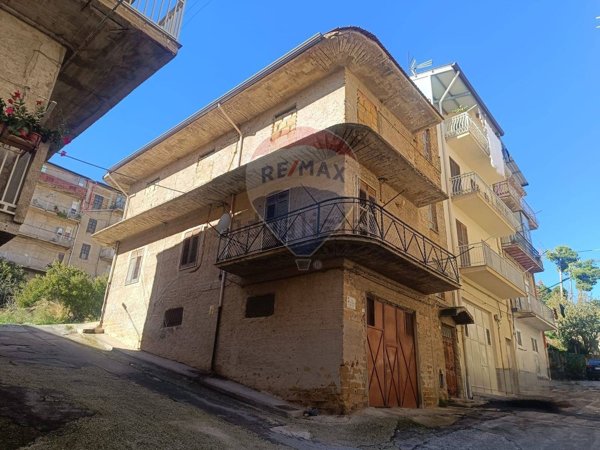 appartamento in vendita a Favara