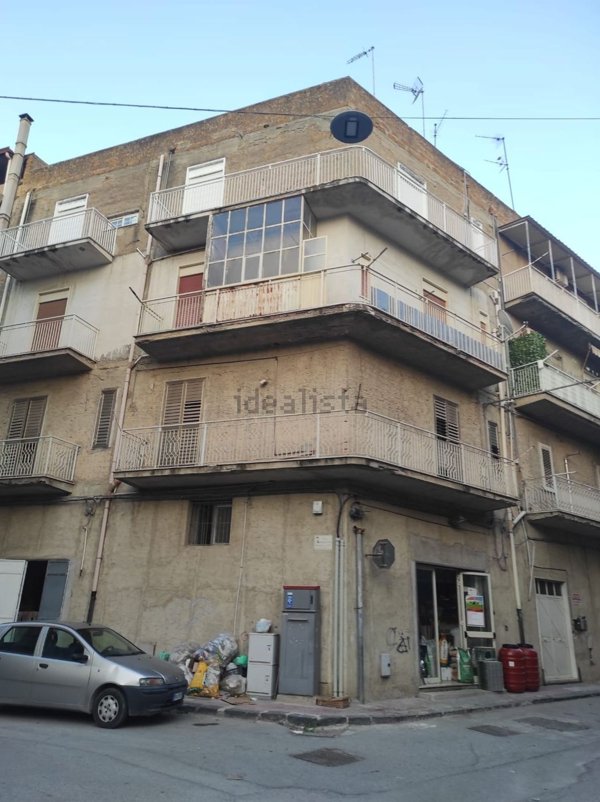 appartamento in vendita a Favara