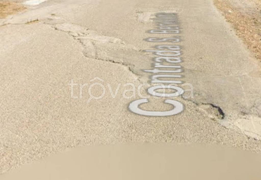 locale commerciale in vendita a Favara