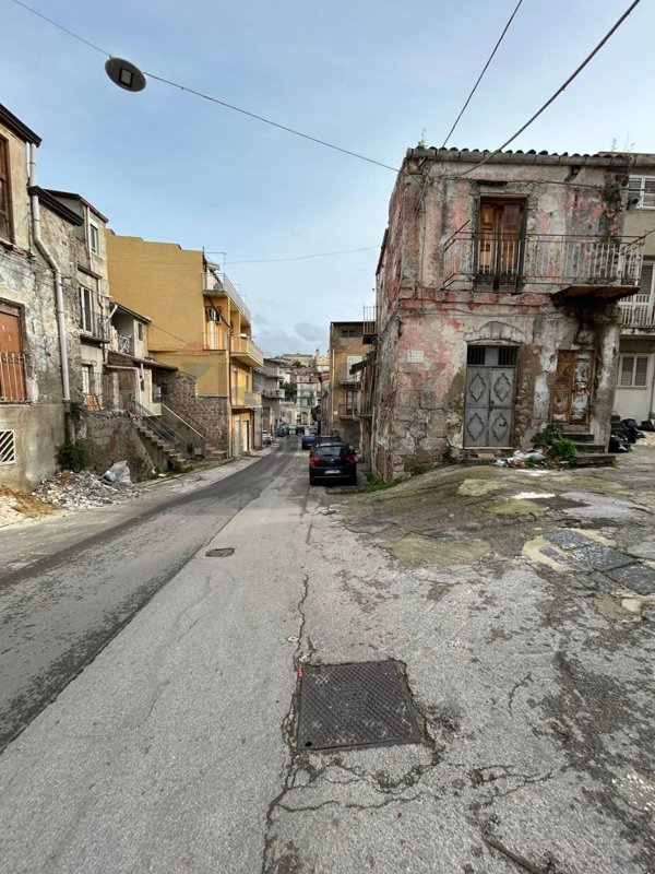 appartamento in vendita a Favara