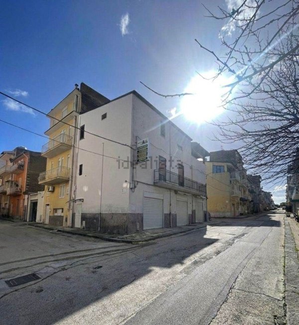 casa indipendente in vendita a Favara