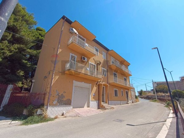 casa indipendente in vendita a Favara