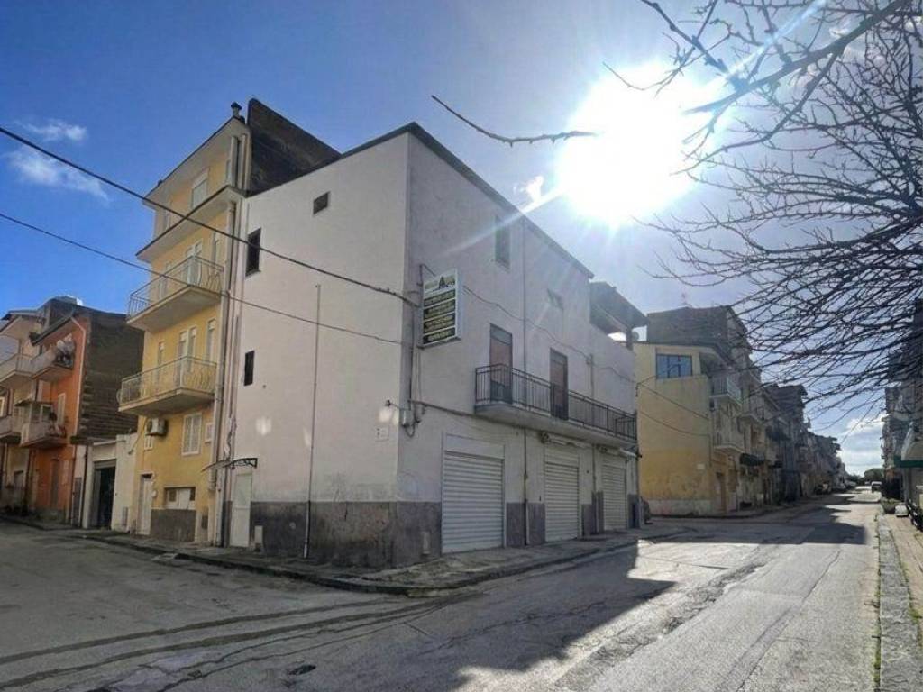 casa indipendente in vendita a Favara