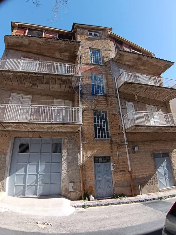 casa indipendente in vendita a Favara