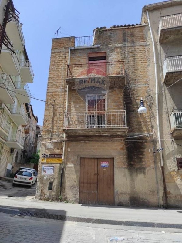 casa indipendente in vendita a Favara
