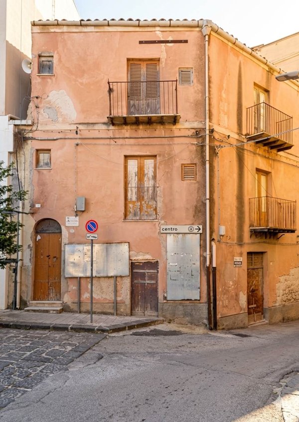 casa indipendente in vendita a Favara