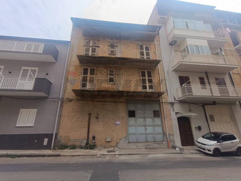 casa indipendente in vendita a Favara