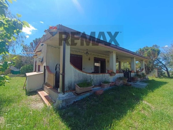 casa indipendente in vendita a Favara