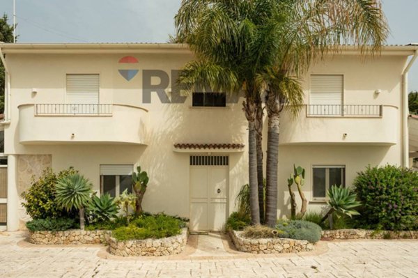 casa indipendente in vendita a Favara