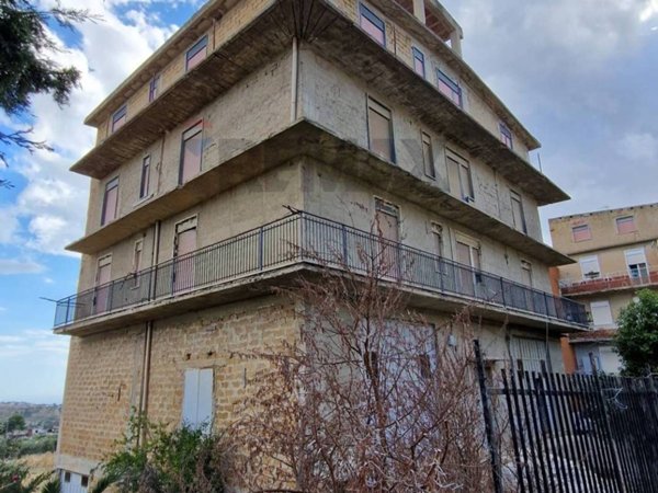 casa indipendente in vendita a Favara