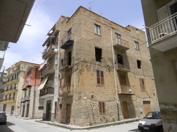 casa indipendente in vendita a Favara