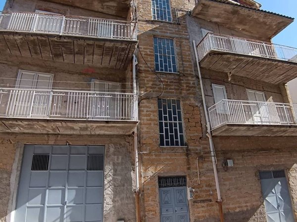 casa indipendente in vendita a Favara