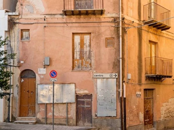 casa indipendente in vendita a Favara