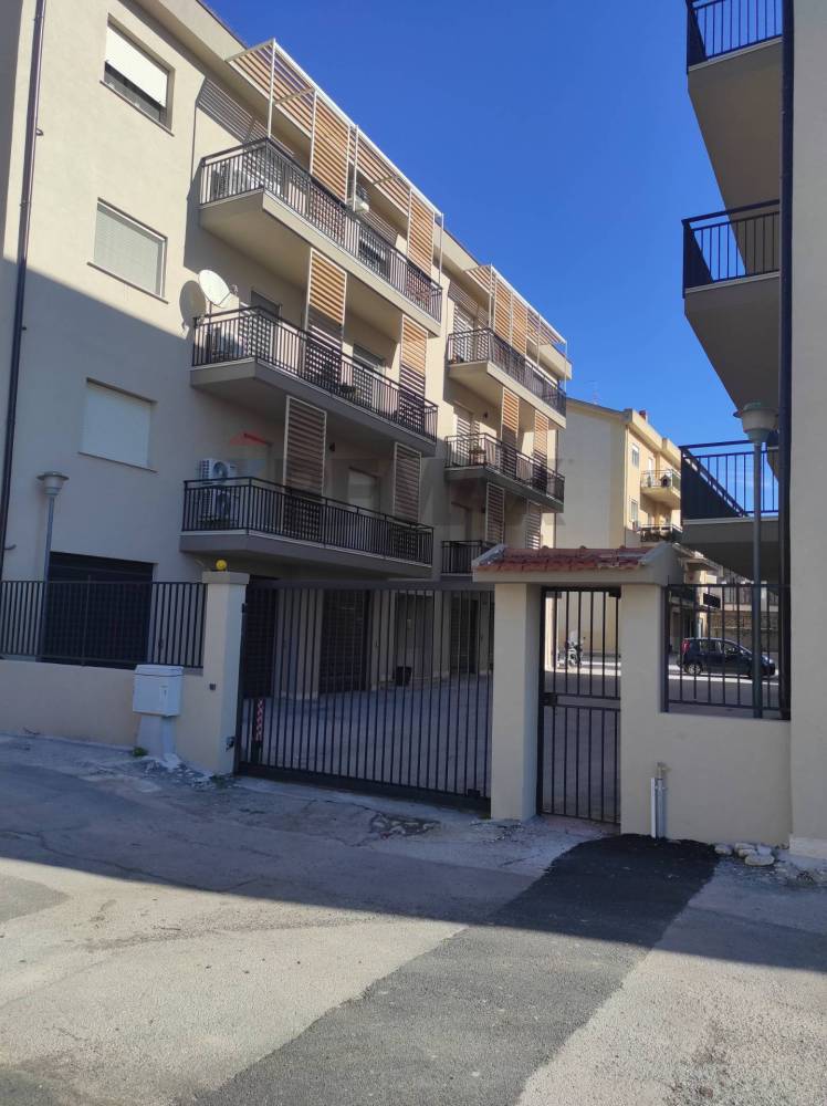 appartamento in vendita a Favara