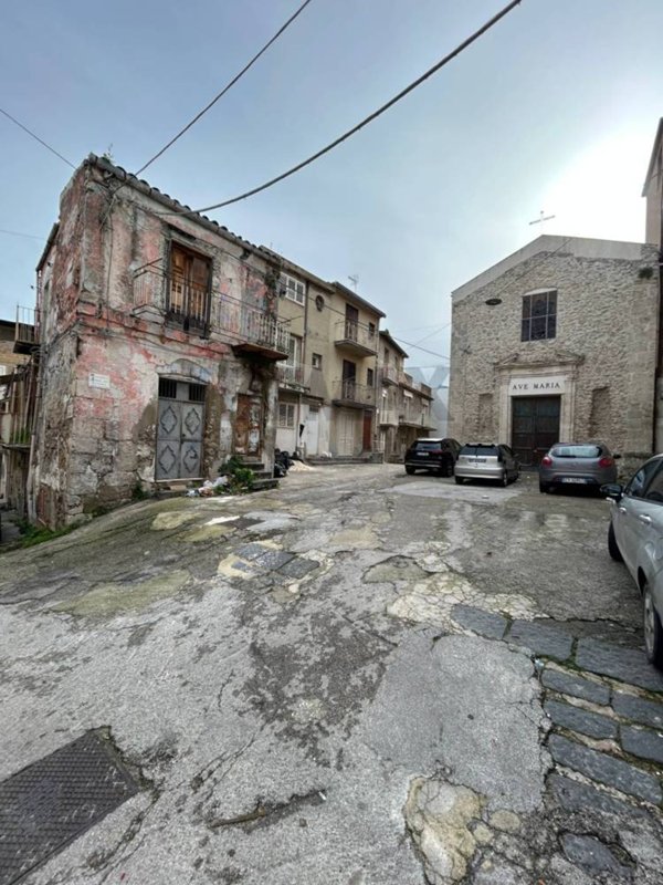 casa indipendente in vendita a Favara