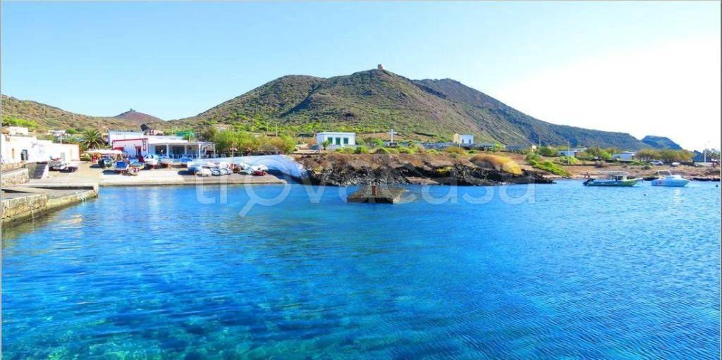 casa indipendente in vendita a Lampedusa e Linosa in zona Linosa