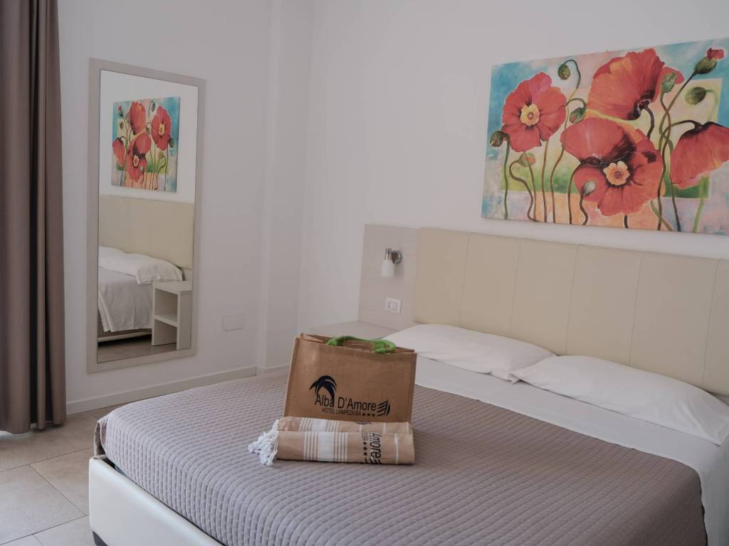 intera palazzina in vendita a Lampedusa e Linosa