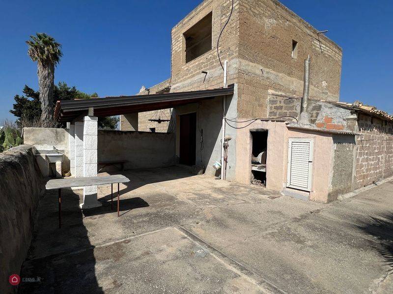 casa indipendente in vendita a Licata