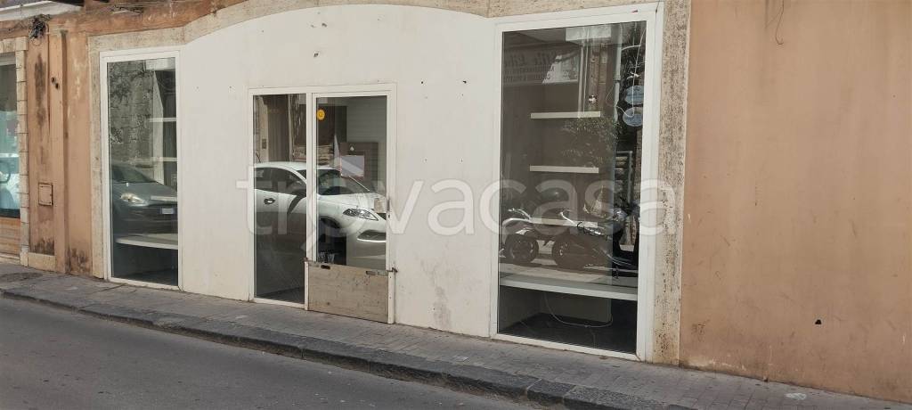 negozio in vendita a Licata