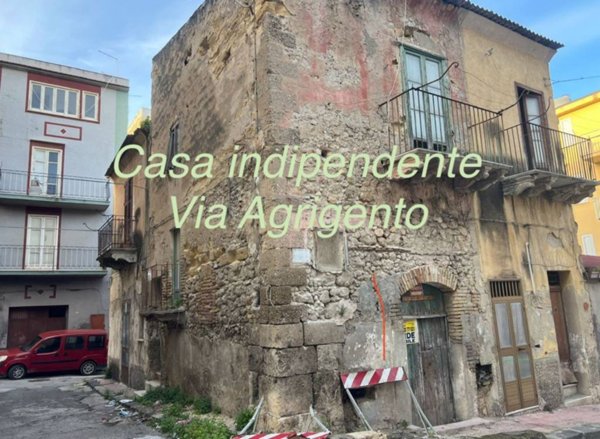 casa indipendente in vendita a Licata