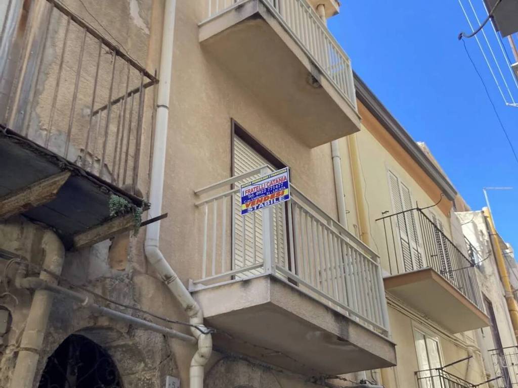 casa indipendente in vendita a Licata