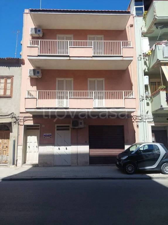 casa indipendente in vendita a Licata