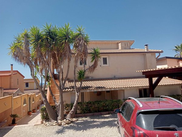 casa indipendente in vendita a Licata