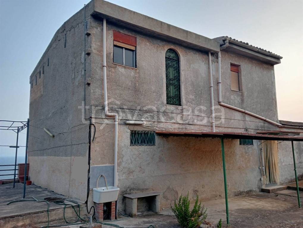 casa indipendente in vendita a Licata