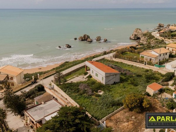 casa indipendente in vendita a Licata