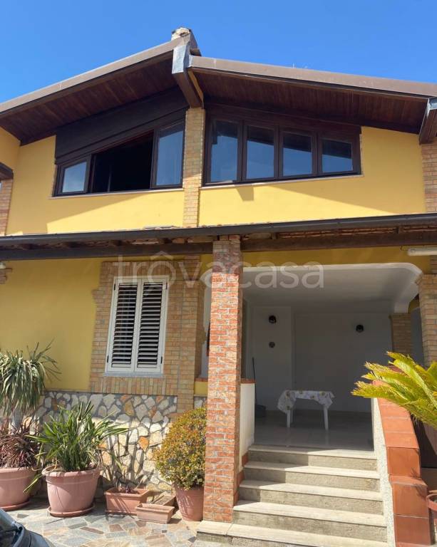 casa indipendente in vendita a Licata