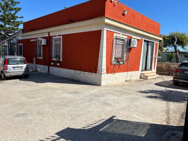 casa indipendente in vendita a Licata
