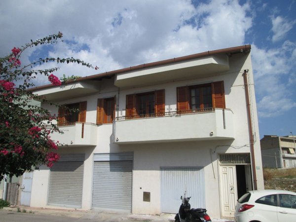 casa indipendente in vendita a Licata