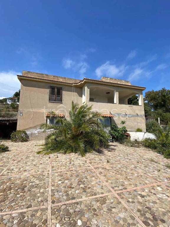 casa indipendente in vendita a Licata