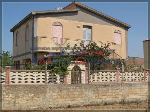 casa indipendente in vendita a Licata