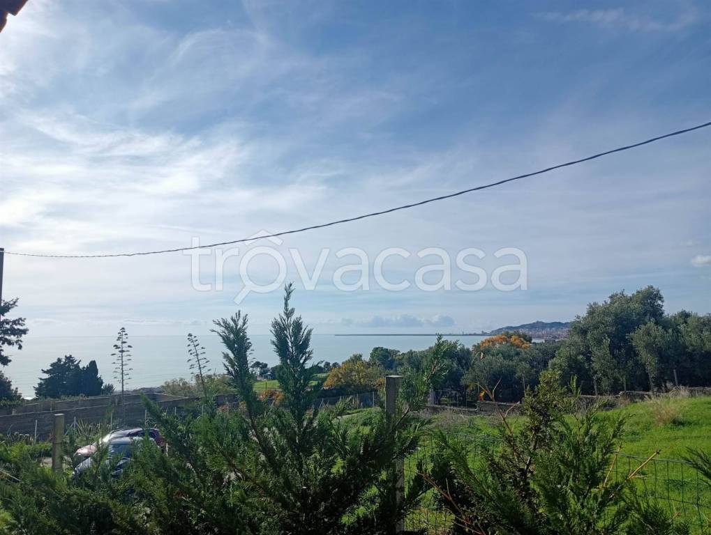 casa indipendente in vendita a Licata