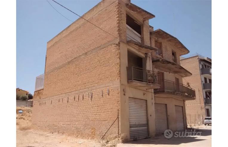 intera palazzina in vendita a Licata