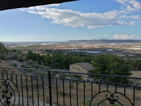 casa indipendente in vendita a Licata
