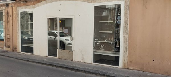 locale commerciale in vendita a Licata