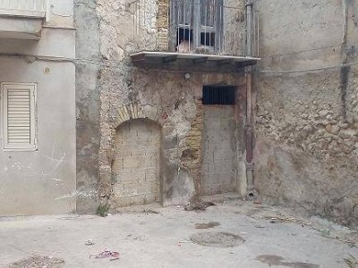 intera palazzina in vendita a Licata