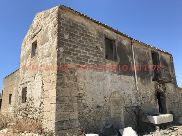 casa indipendente in vendita a Licata