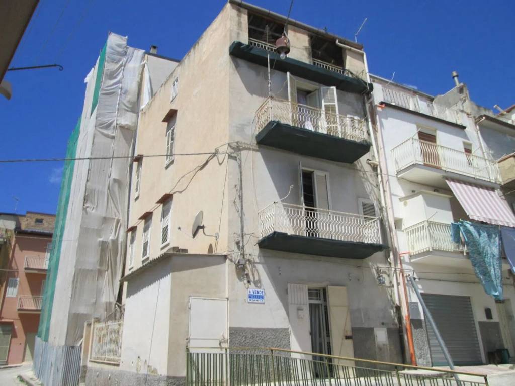 casa indipendente in vendita a Licata
