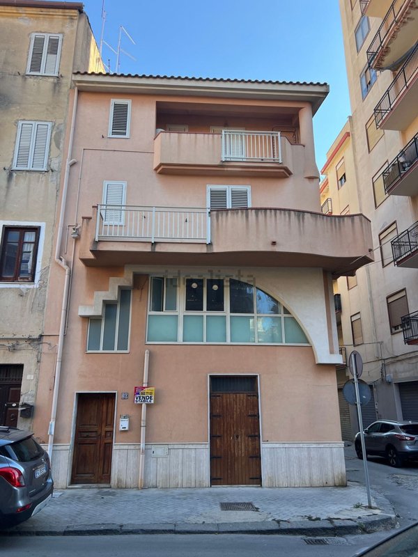 casa indipendente in vendita a Licata