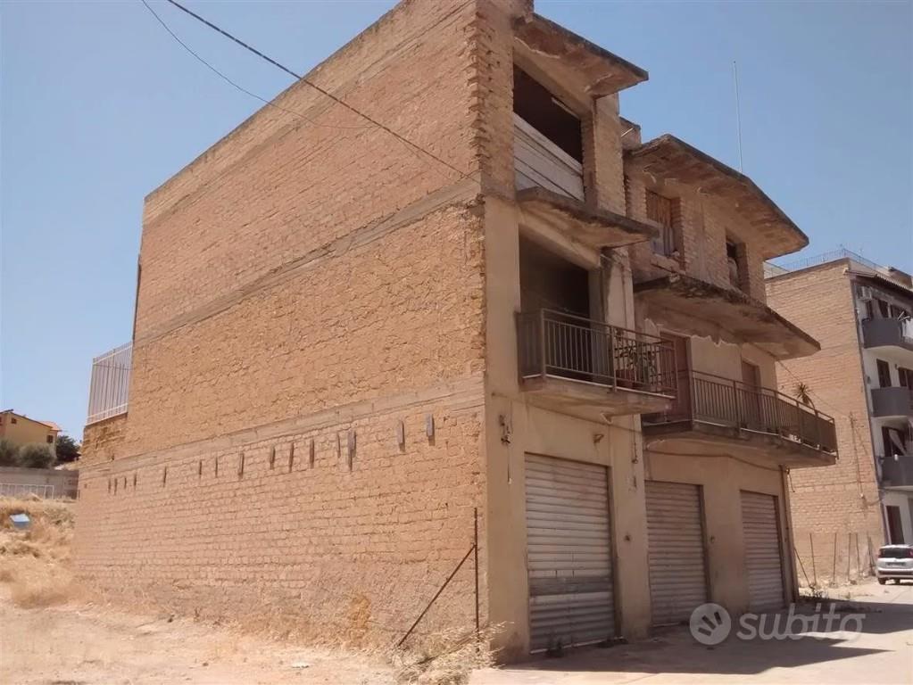 intera palazzina in vendita a Licata