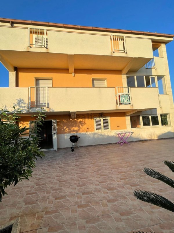 casa indipendente in vendita a Licata