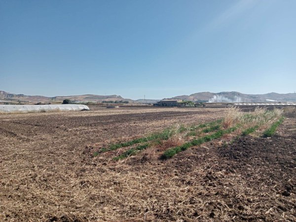 locale di sgombero in vendita a Licata